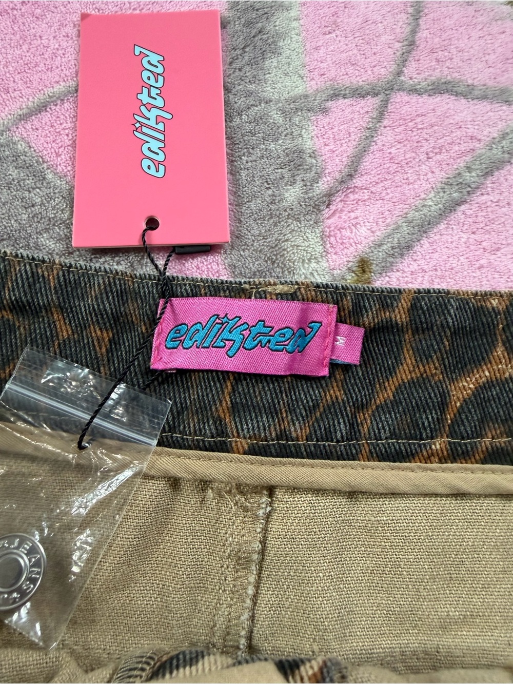 Edikted Leopard Print Denim Mini Skirt - Picture 4 of 6